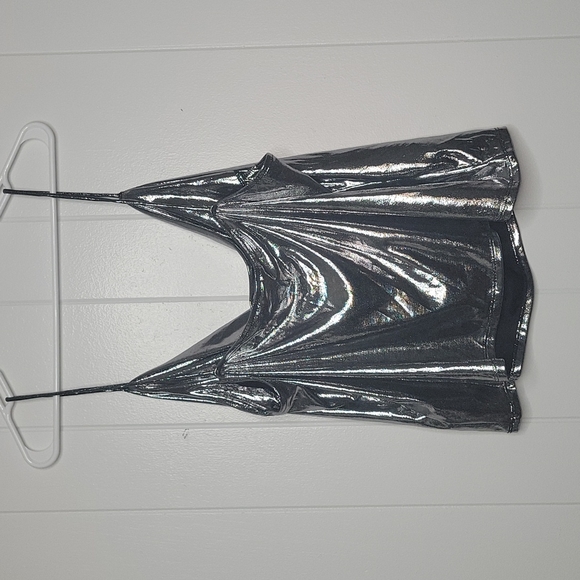 H&M Liquid Silver Draped Neckline Strappy Camisole Tank Metallic XL - Picture 5 of 12